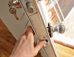 Golden Locksmith Services Portland, OR 503-610-9268 Golden Locksmith Services Portland, OR 503-610-9268