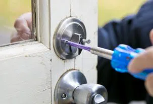 Golden Locksmith Services Portland, OR 503-610-9268 - 5-Change-Locks