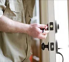 Golden Locksmith Services Portland, OR 503-610-9268 - 6-Lock-Change